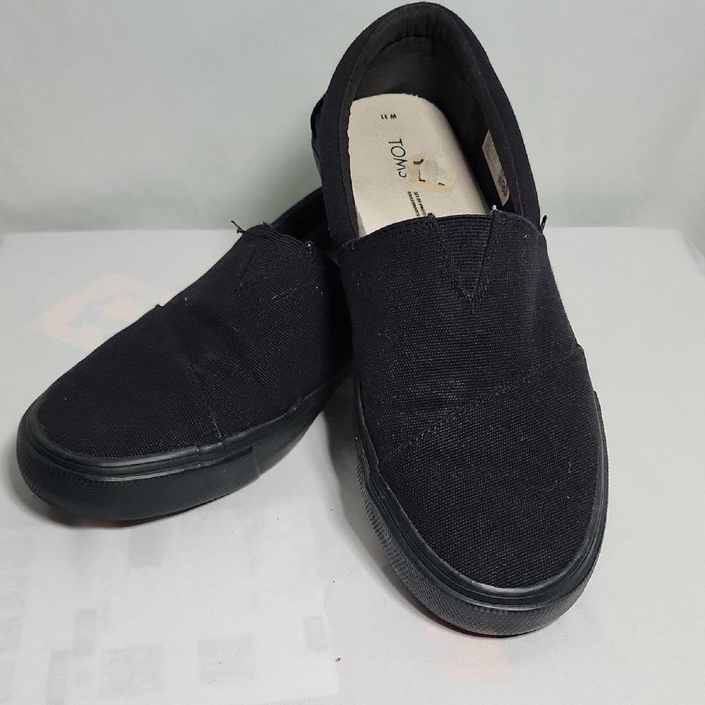 TOMS Kids Black Canvas Sneakers